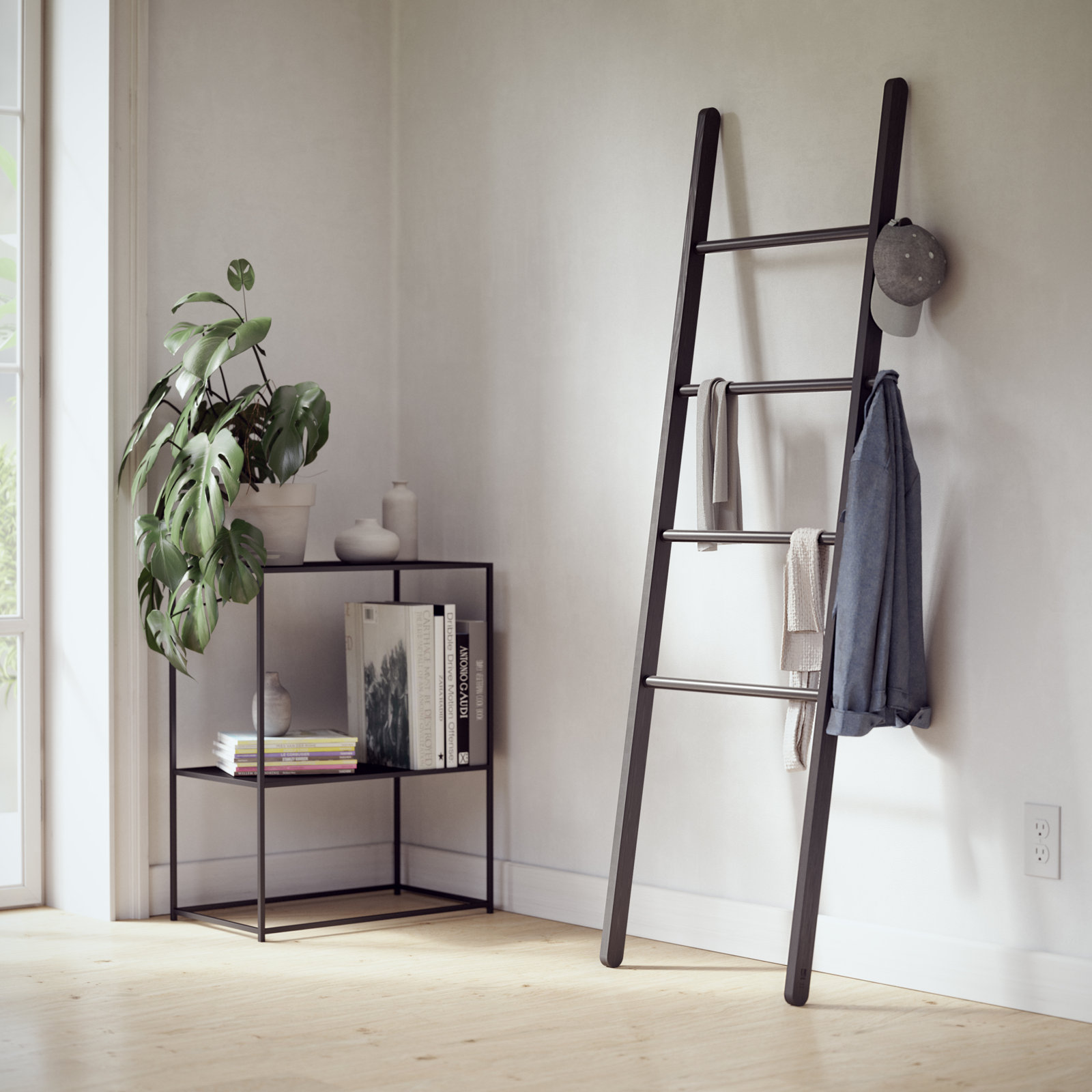 60'' Blanket Ladder, Black