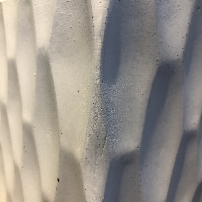 Boîte à fleurs en béton Wankowski, H 11,8 po x l 11,8 po x P 24 po, Blanc pur