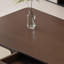 Bureau italien minimaliste avec chargement sans fil-2033442907
