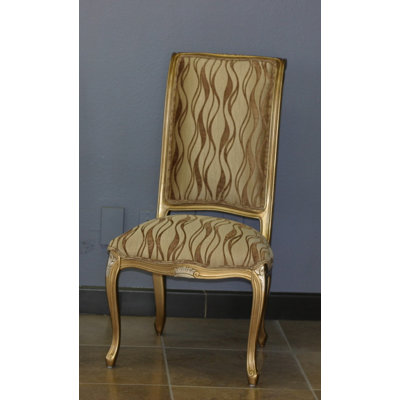 Chaise d'appoint en tissu d'ameublement de couleur dorée Pays-Bas