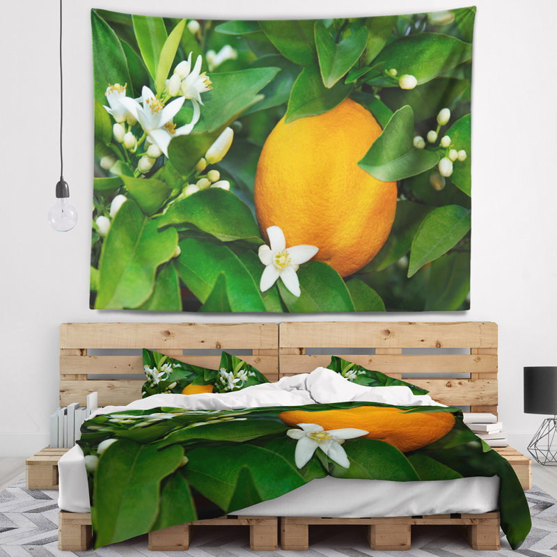 Portrait d'une tapisserie fleur d'oranger, H 32 po x l 39 po
