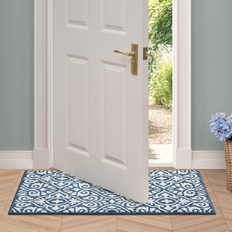 Laura Ashley Feya Two-Tone Machine Washable All Loop Tufted Rugs, Rectangle 2'2" x 3'9"