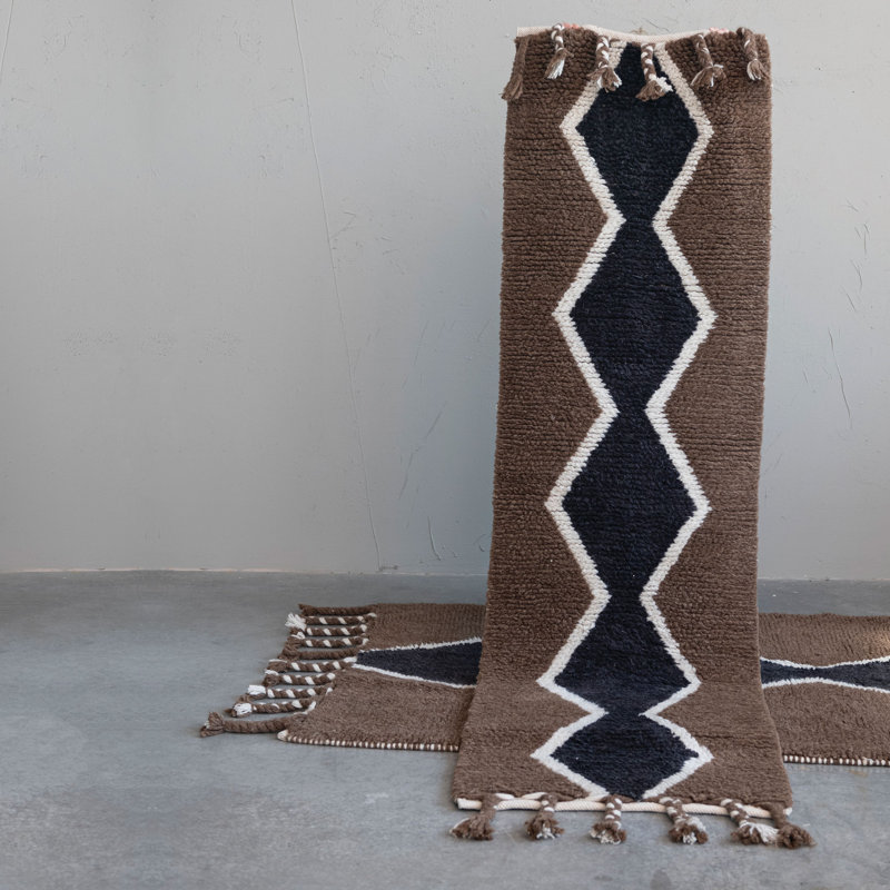 Cotton And Wool Blend Rug With Pattern And Braided Tassels, Runner 2'6" x 8'