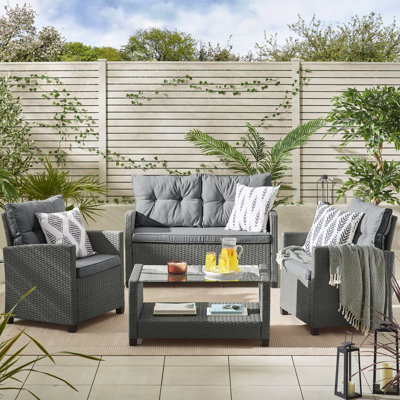 Ariona 4 Seater Rattan Garden Sofa Set & Coffee Table - Boho Design with Cushions (Cover Included)