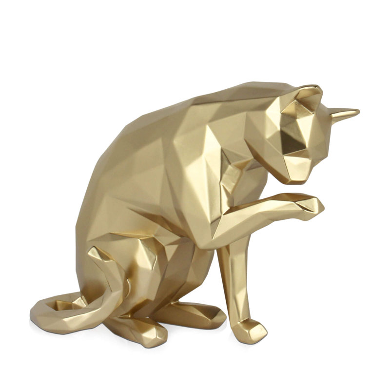 Daquion Figurines & Sculptures, Gold