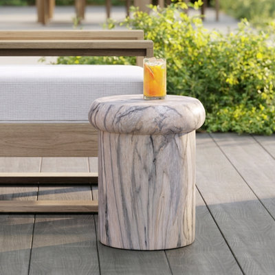 Table d'appoint sculpturale en simili marbre et travertin de 18,11 po de hauteur EOS de Eos