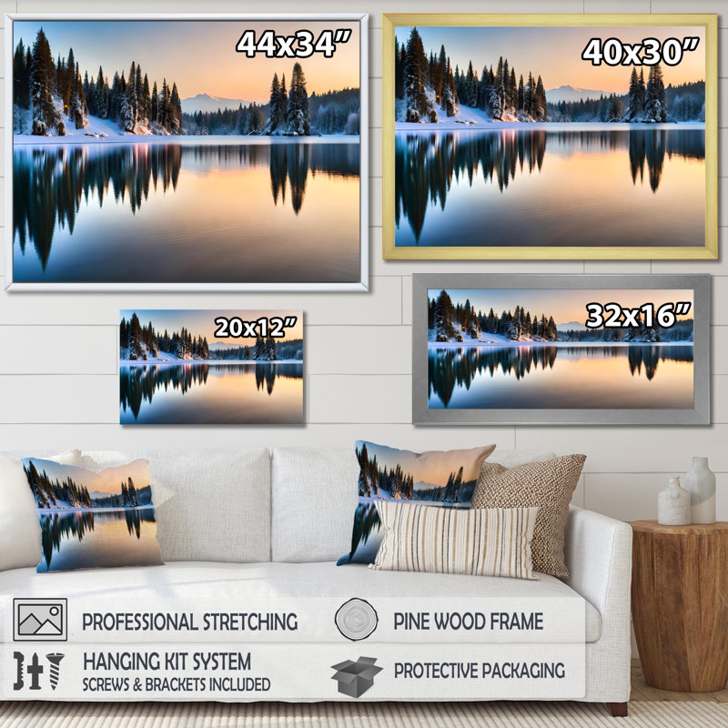 «Winter Alaskan Beauty V» sur toile, Cadre flottant doré, H 12 po x l 20 po x P 1 po