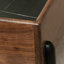 Table basse à quatre pieds avec rangement-98347074