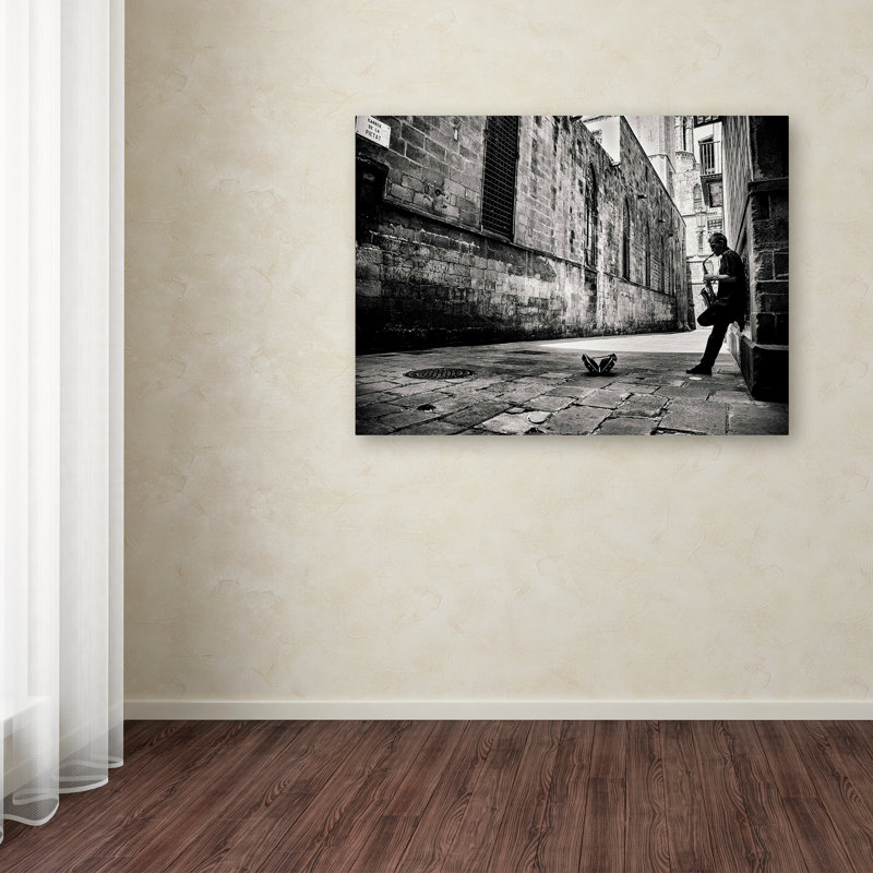« silent street », reproduction de photo sur toile tendue, H 18 po x l 24 po