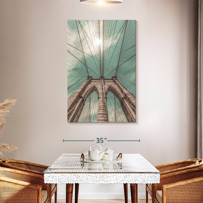Lilie Retro Brooklyn Bridge, 48" H x 32" W