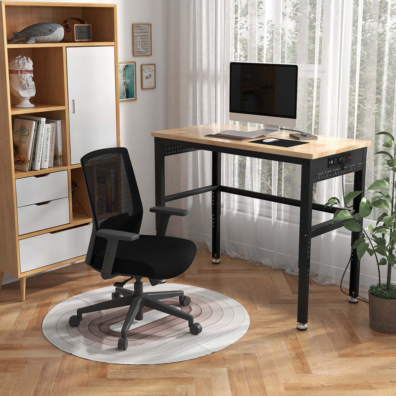 Bureau en bois massif à hauteur réglable