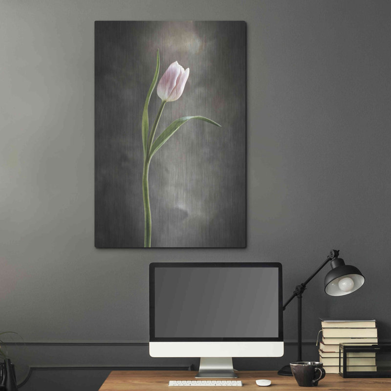 «Spring Tulips I» par Debra Van Swearingen, H 36 po x l 24 po