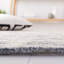 Tapis floral en viscose touffeté à la main Shillington-21600038