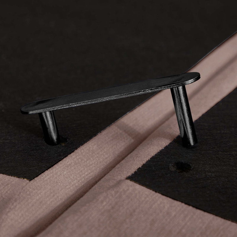 Canapé en chenille avec design ergonomique incurvé et coussins de confort Cloud