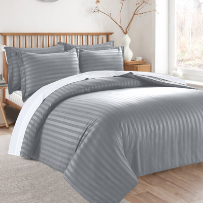 Microfiber 250 TC Reversible Stripe Duvet Cover Set with Pillowcases