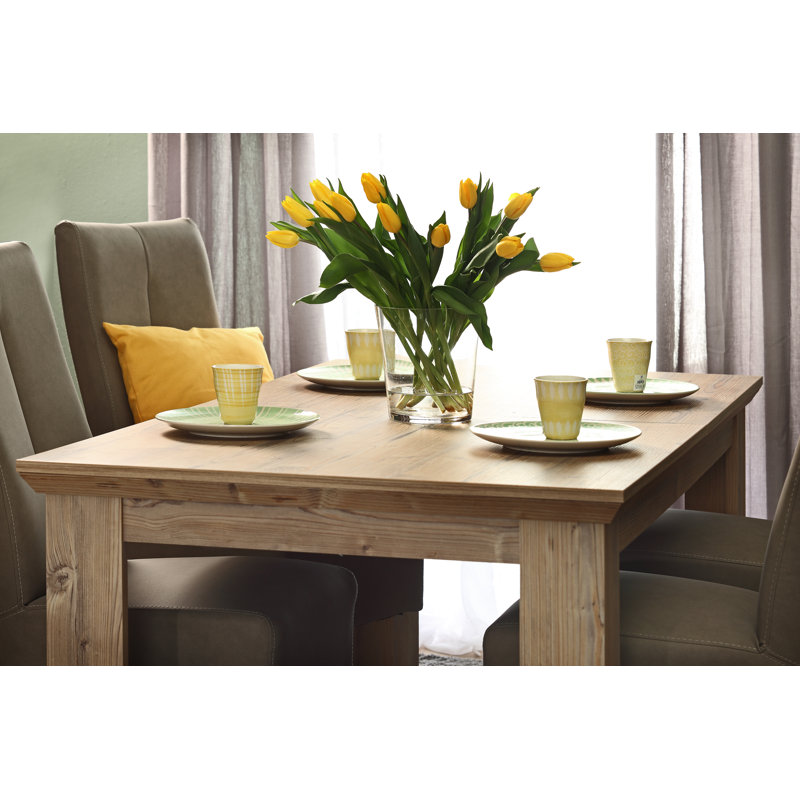 Taumsauk Dining Table