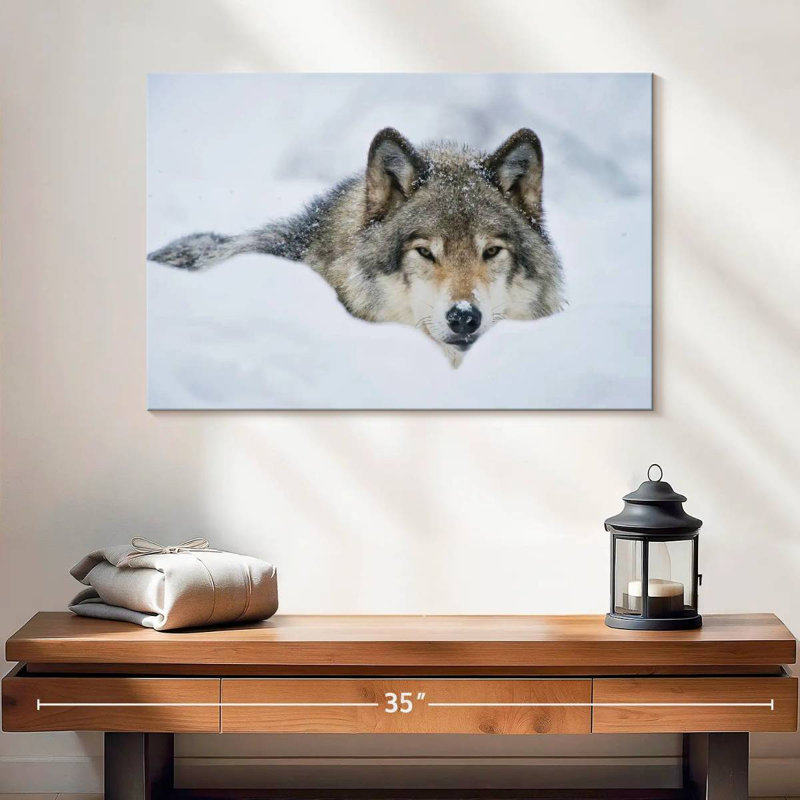 Wolf In Snow, H 16 po x l 24 po