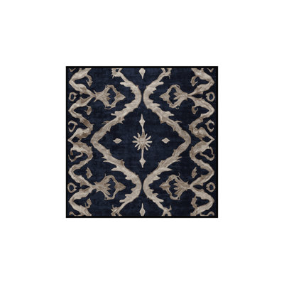 Tapis gris soyeux et moelleux