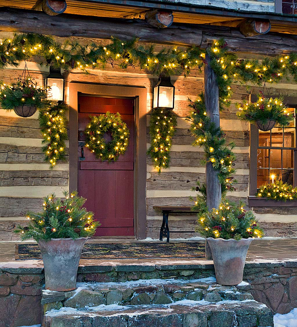 Faux Pine Lighted Wreath, 24"