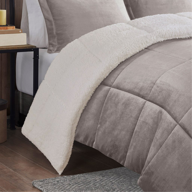 Ensemble d'édredon Plush To Sherpa, Édredon très grand et 3 pièces supplémentaires, Ivoire; gris