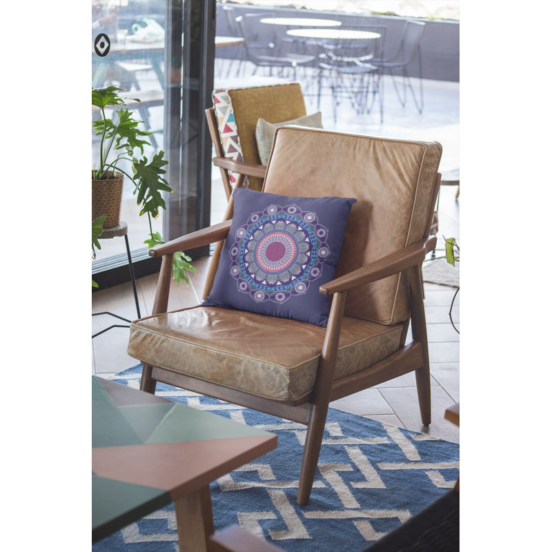 Coussin 18 po x 18 po
