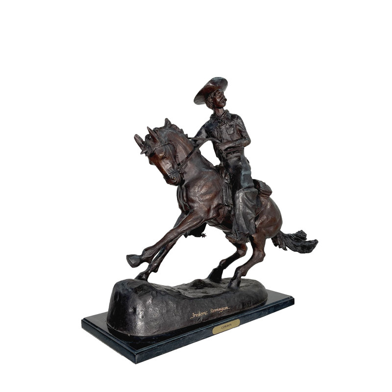 Sculpture bronze bronze sur fond de table de cowboy sur cheval Remington