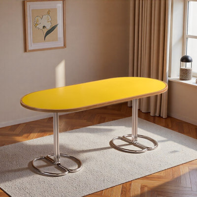 Bureau pratique et exquis jaune vif