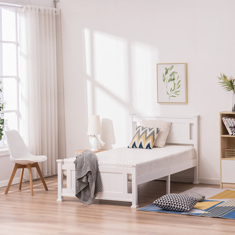 Lit plateforme en bois massif Straussview, Simple