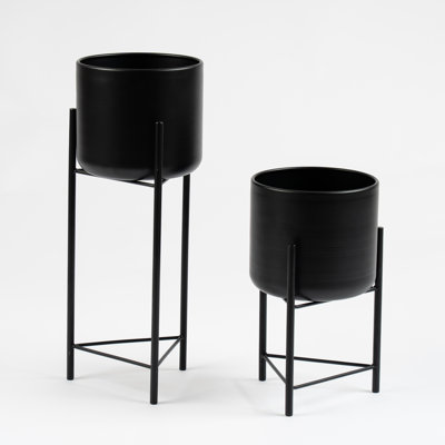 Set of 2 Metal Planters on Stands