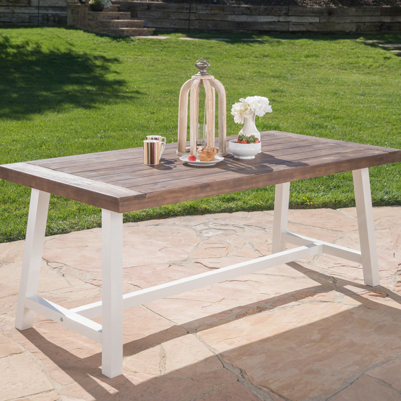 Table d'extérieur en bois avec structure en métal blanc, sablage brun foncé, H 29,5 po x l 70 po x P 34,21 po, limite de 300 lb, panneau à lattes, conception de salle à manger incluse