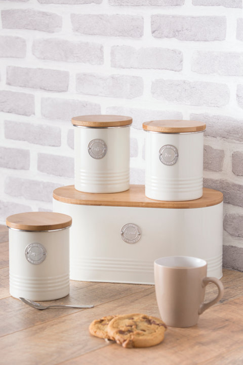 Living Cream Collection