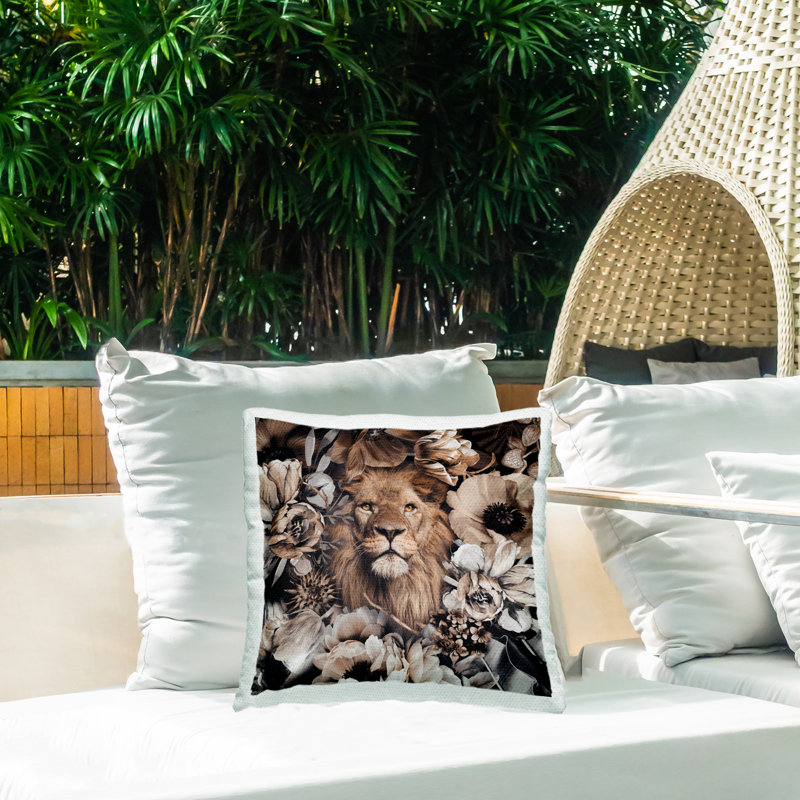 Coussin d'extérieur imprimé fleurs mixtes et lion par Reinders