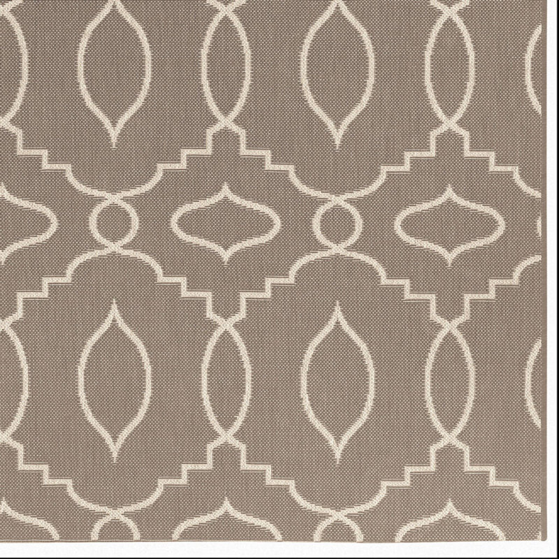 Oriental Indoor / Outdoor Rug, Rectangle 3'11" x 5'6"