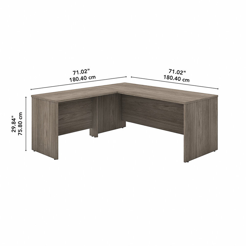 Bureau en forme de L avec retour Studio C, 29.84" H x 71.02" W x 71.02" D, Modern Hickory
