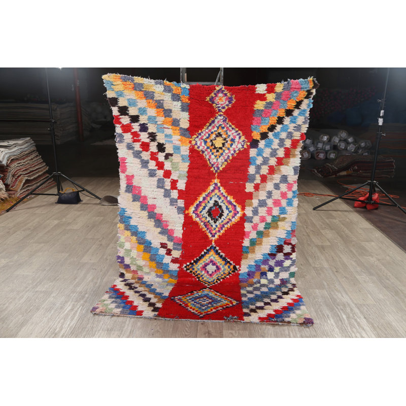 Tapis décoratif en laine de conception unique noué à la main des années 1960 de 5 pi 4 po x 6 pi 1 po en rouge/blanc/bleu