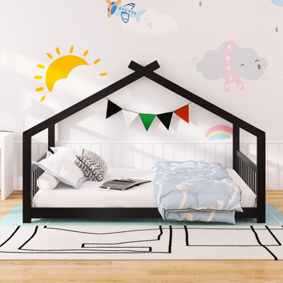 Lit double pleine grandeur, pin, toit de maison de jeu, offre un endroit de sommeil serein et confortable pour le lit, cadre en pin, toit, offre un espace paisible