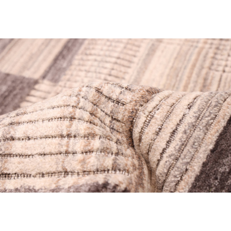 Tapis brun clair Elysian 8 pi 1 po x 9 pi 10 po