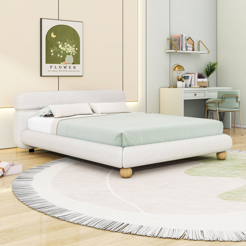 Grand lit plateforme tapissier Teddy, design minimaliste courbé