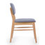 Ensemble de chaises élégantes et confortables avec un design Mid-Century et des sièges rembourrés