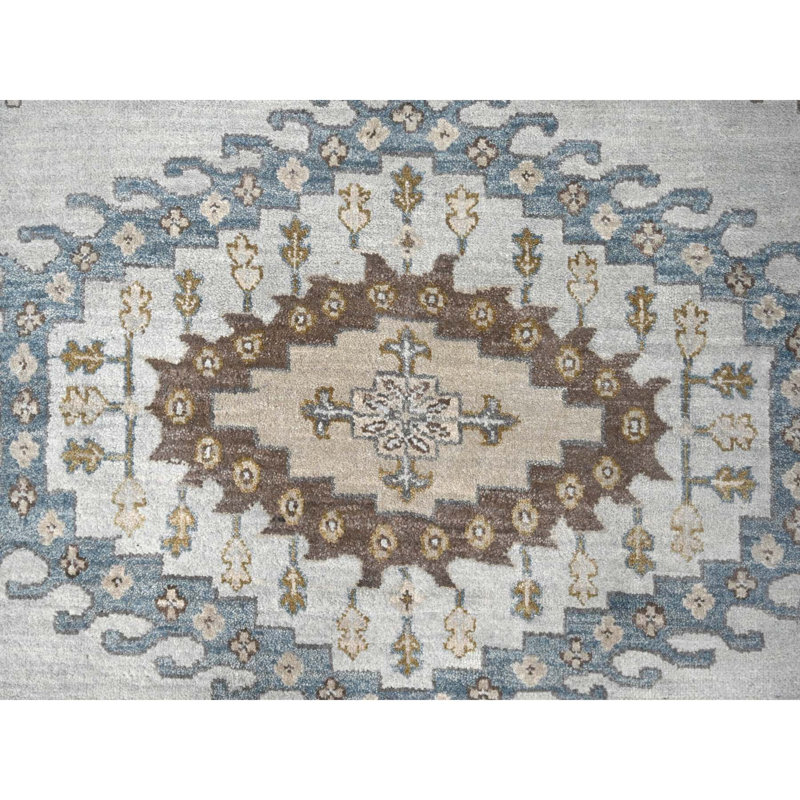 Tapis unique en son genre 10 pi x 10 pi Racyn