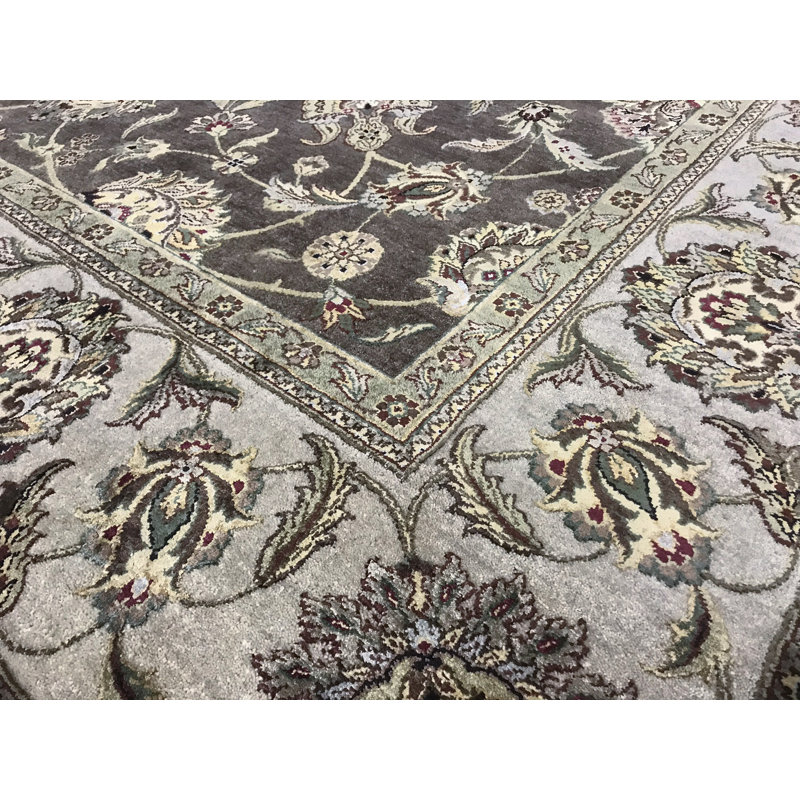 Tapis brun et ivoire de haute qualité noué à la main
