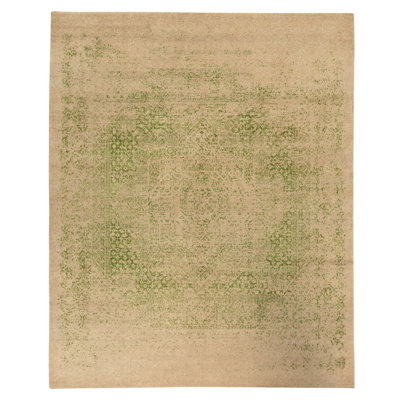 Hand Knotted Area Rug in Green