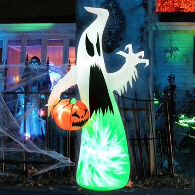 Décoration de Noël fantôme effrayante d'Halloween de 6 po avec lumières intégrées et citrouille The Holiday Aisle®
