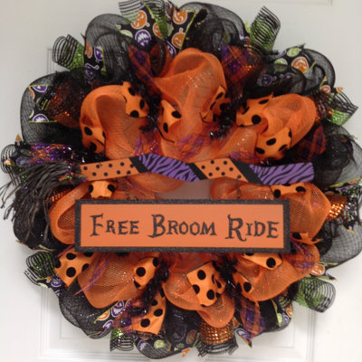 Balais d'Halloween sans couronne