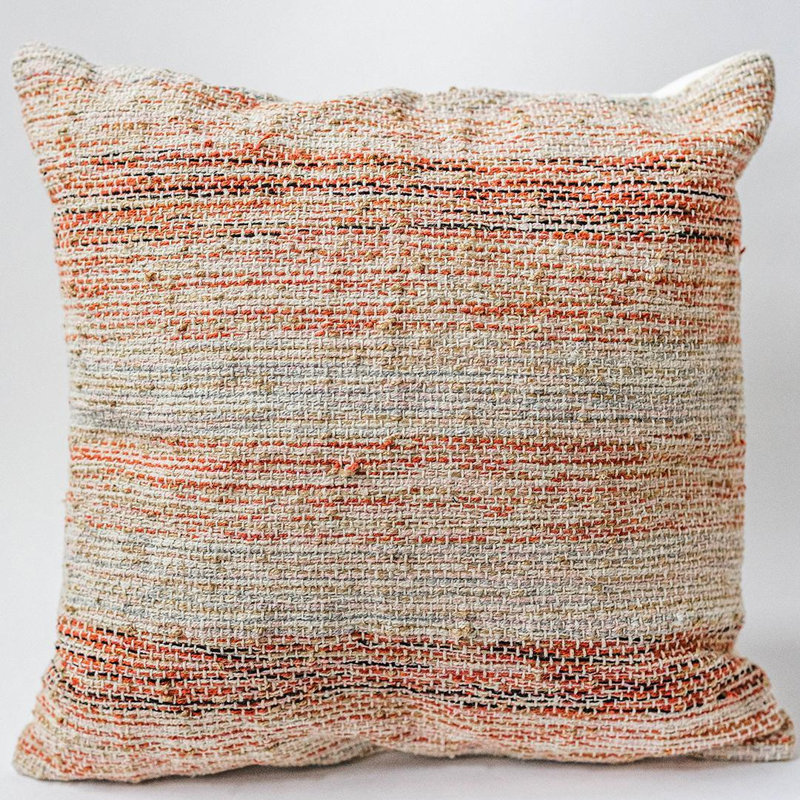 Coussin 18 po x 18 po