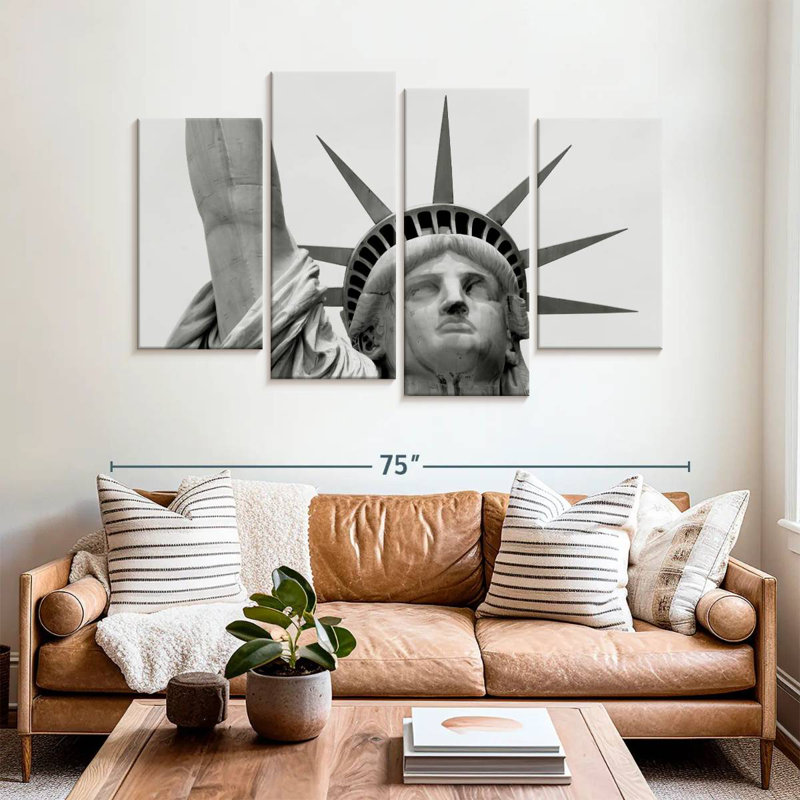 Statue Of Liberty In NYC, H 42 po x l 68 po