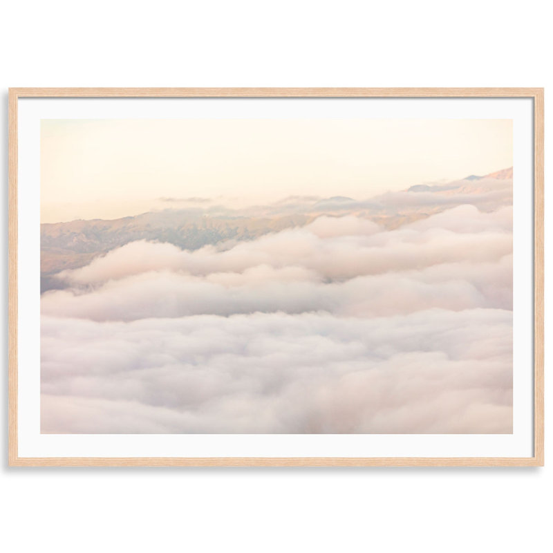 Heavenly 2 par Carly Tabak - Photographie de cadre, L 25 po x H 18 po, Bois naturel