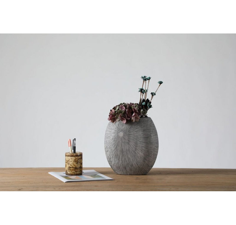 Jaszmine Polyresin Table Vase