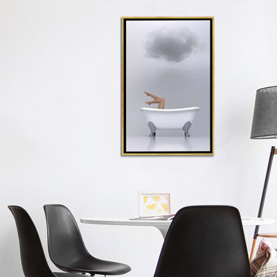 «Woman Relaxing in the Bath 2» par Mike Kyiv - reproduction de photo