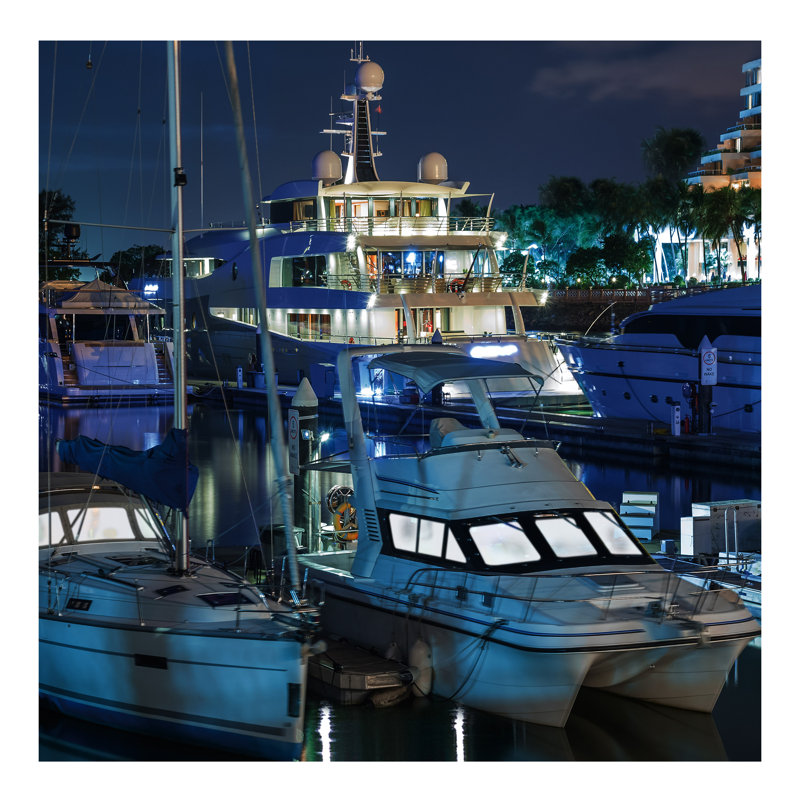 9.1 Watt A19 LED 5000K CCT Medium Base White Finish 12V-24VAC 12V-34VDC, 5000 Kelvins